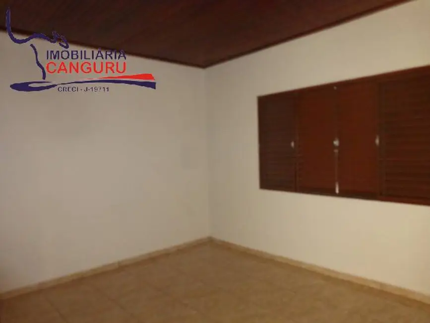 Foto 10 de Casa com 3 quartos à venda, 400m2 em Piraju - SP