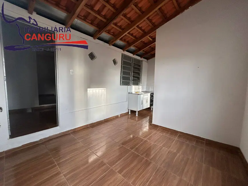 Casa com 2 quartos à venda em Manduri - SP - imagem 3 Foto 3 de Casa com 2 quartos à venda em Manduri - SP