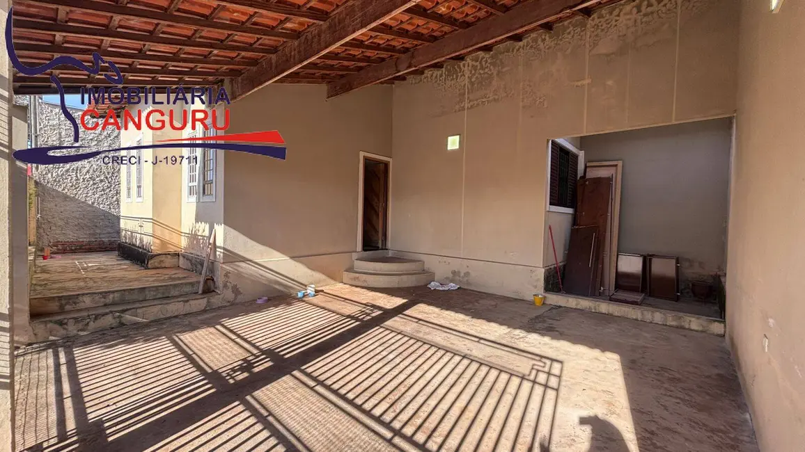 Foto 3 de Casa com 3 quartos para alugar em Piraju - SP