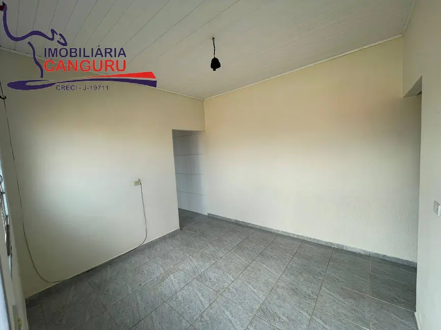 Foto 6 de Casa com 1 quarto para alugar, 250m2 em Piraju - SP