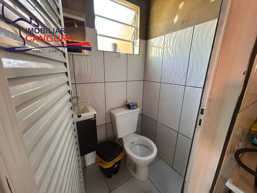 Casa com 2 quartos à venda, 360m2 em Centro, Manduri - SP - imagem 7 Foto 7 de Casa com 2 quartos à venda, 360m2 em Centro, Manduri - SP