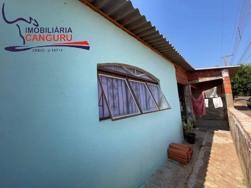 Foto 4 de Casa com 2 quartos à venda, 198m2 em Piraju - SP