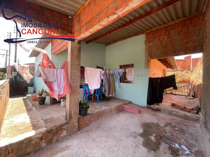 Foto 3 de Casa com 2 quartos à venda, 198m2 em Piraju - SP