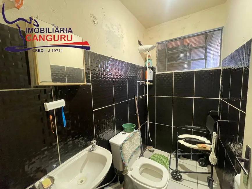 Foto 9 de Casa com 2 quartos à venda, 198m2 em Piraju - SP