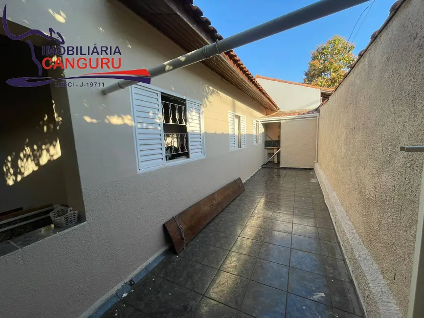Foto 6 de Casa com 3 quartos à venda, 150m2 em Piraju - SP