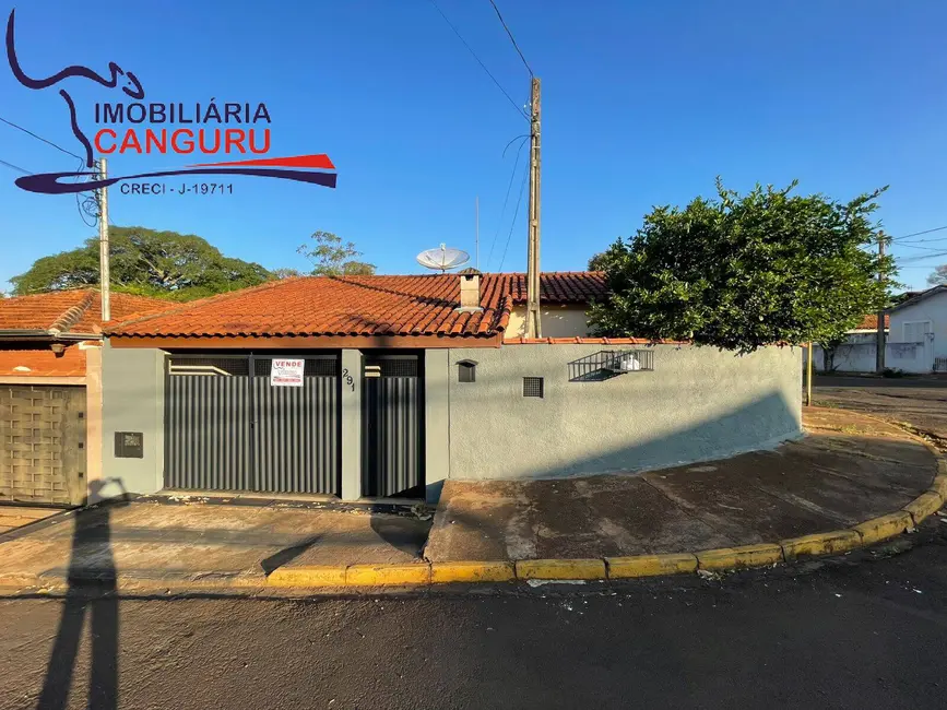 Foto 1 de Casa com 3 quartos à venda, 150m2 em Piraju - SP