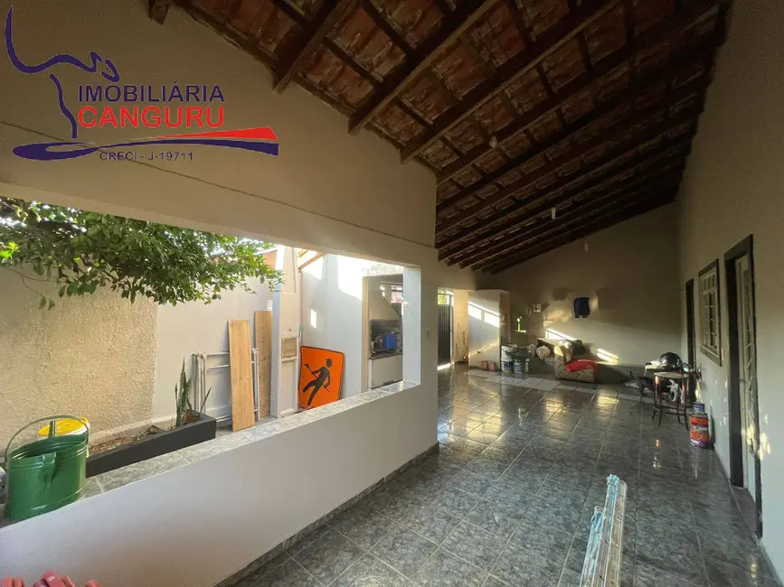Foto 5 de Casa com 3 quartos à venda, 150m2 em Piraju - SP