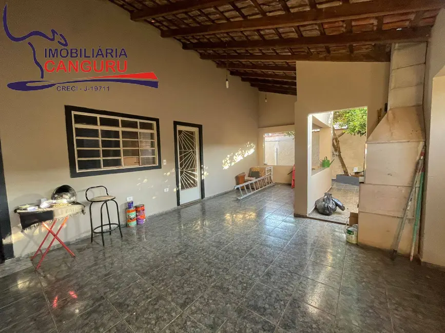 Foto 3 de Casa com 3 quartos à venda, 150m2 em Piraju - SP