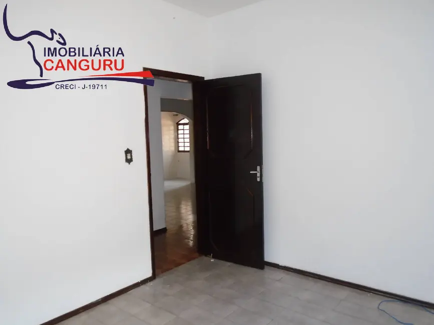 Foto 8 de Casa com 3 quartos à venda, 330m2 em Piraju - SP