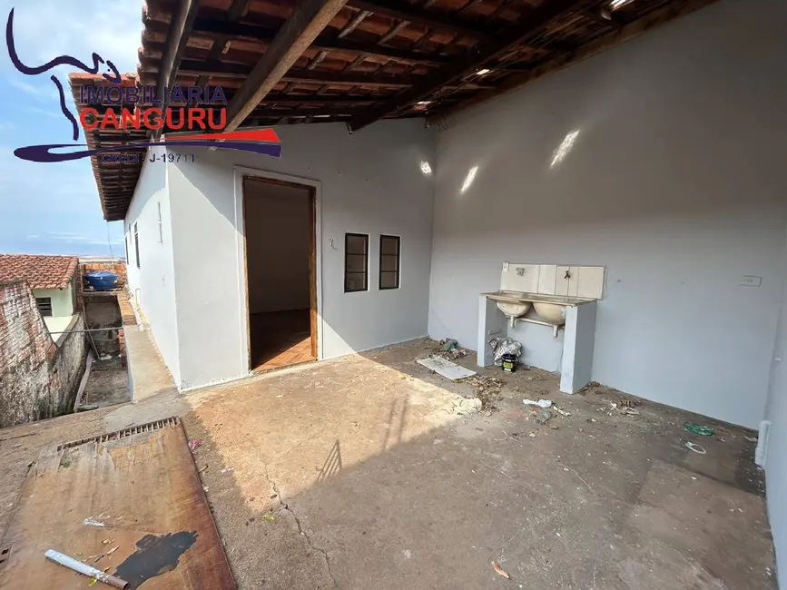 Foto 5 de Casa com 2 quartos para alugar em Piraju - SP