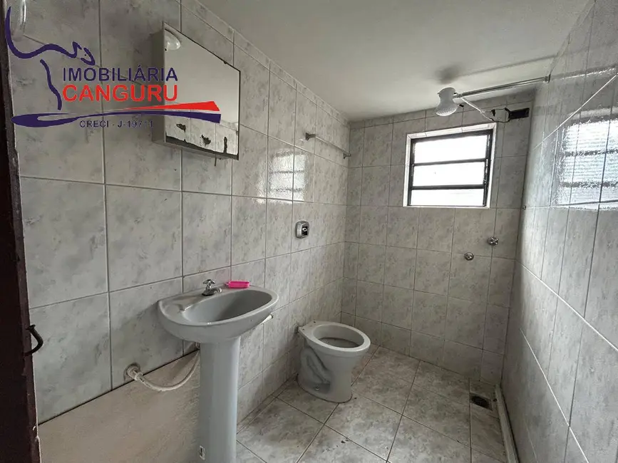 Foto 9 de Casa com 2 quartos para alugar em Piraju - SP