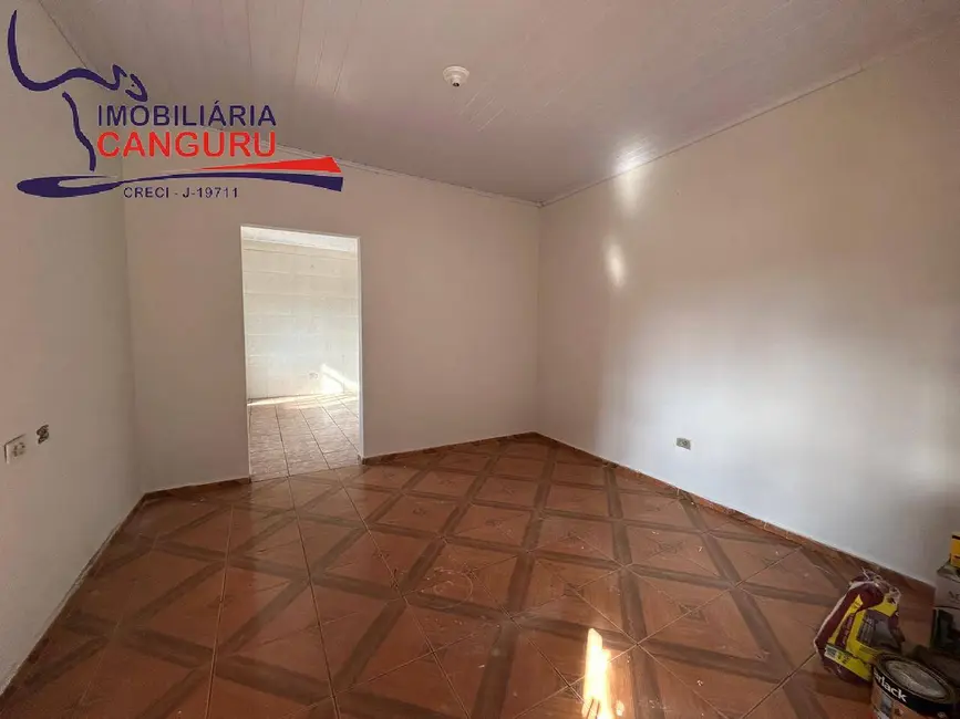 Foto 6 de Casa com 2 quartos para alugar em Piraju - SP