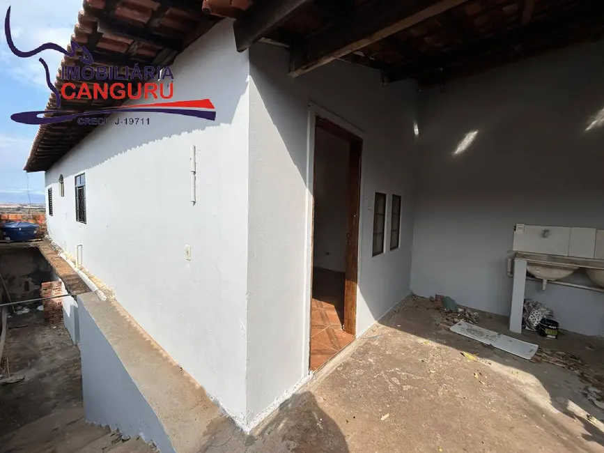 Foto 4 de Casa com 2 quartos para alugar em Piraju - SP