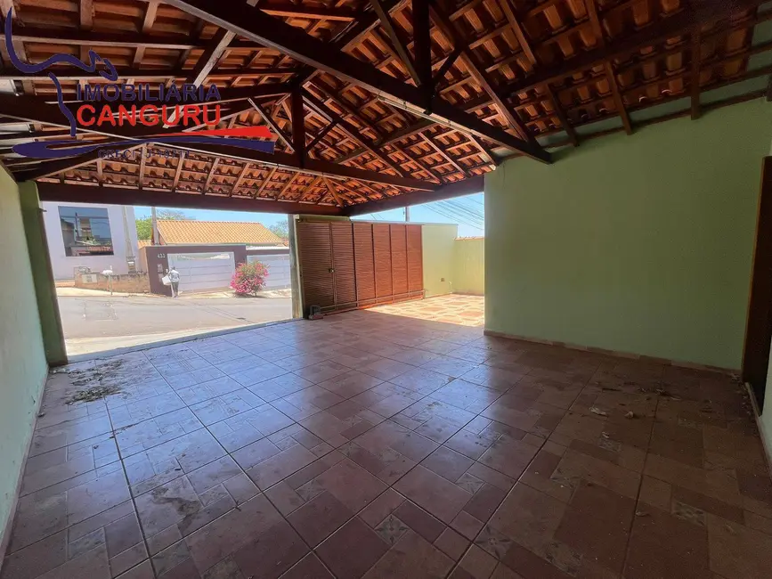 Foto 3 de Casa com 3 quartos à venda, 250m2 em Piraju - SP