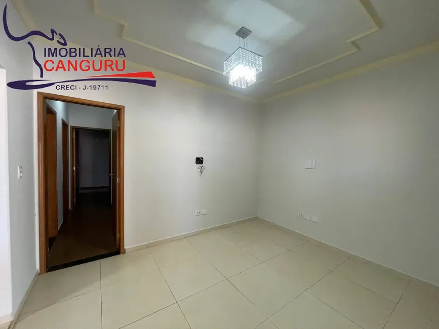 Foto 4 de Casa com 3 quartos à venda, 250m2 em Piraju - SP