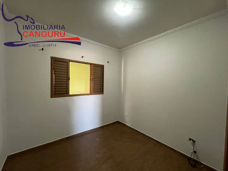 Foto 8 de Casa com 3 quartos à venda, 250m2 em Piraju - SP
