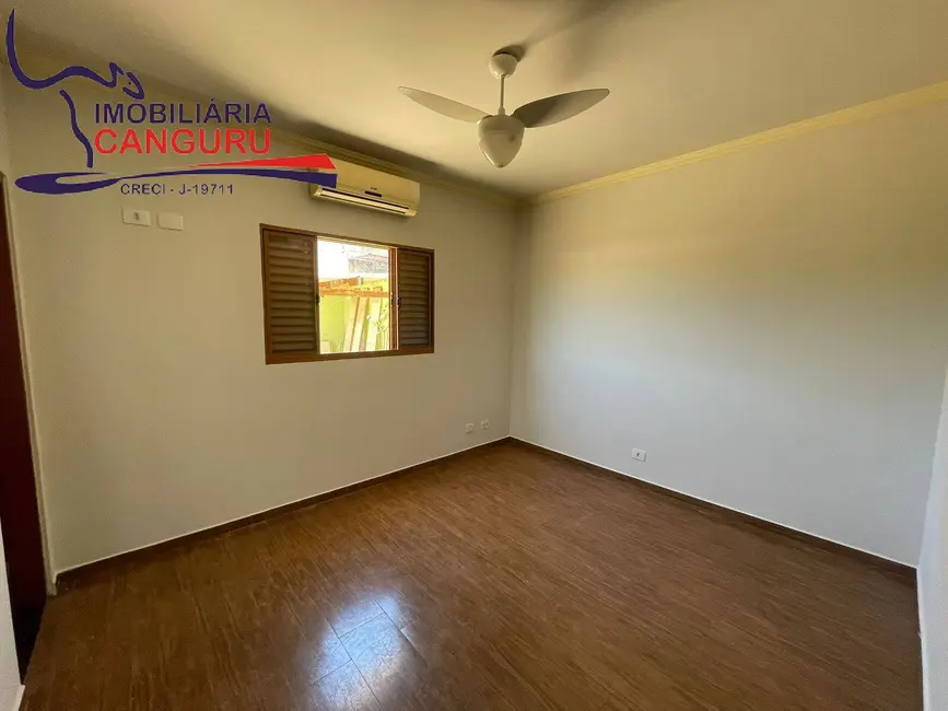 Foto 9 de Casa com 3 quartos à venda, 250m2 em Piraju - SP