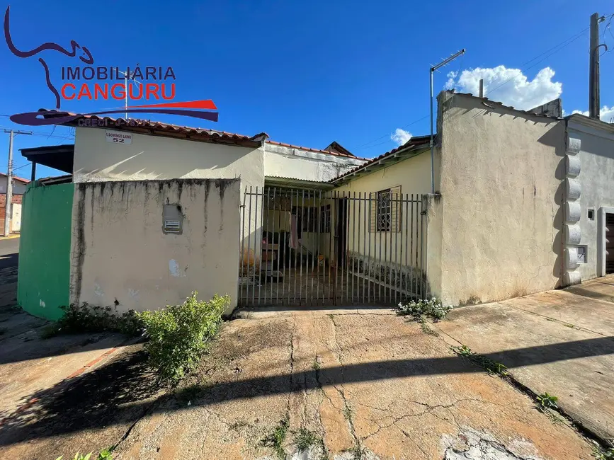 Foto 3 de Casa à venda, 256m2 em Piraju - SP