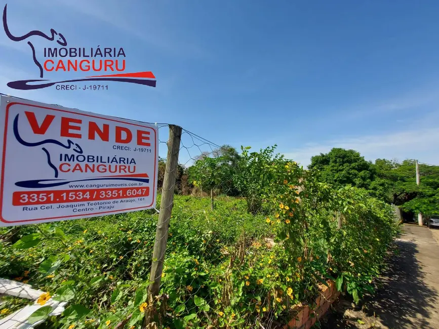 Foto 4 de Terreno / Lote à venda, 340m2 em Piraju - SP