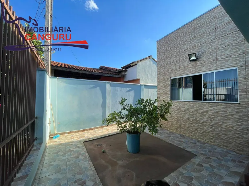 Foto 2 de Casa com 2 quartos à venda, 200m2 em Piraju - SP