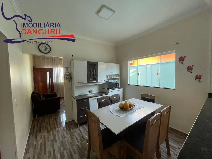 Foto 8 de Casa com 2 quartos à venda, 200m2 em Piraju - SP