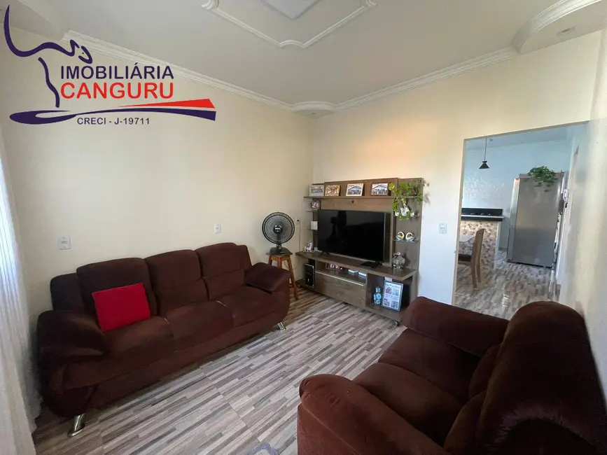 Foto 5 de Casa com 2 quartos à venda, 200m2 em Piraju - SP