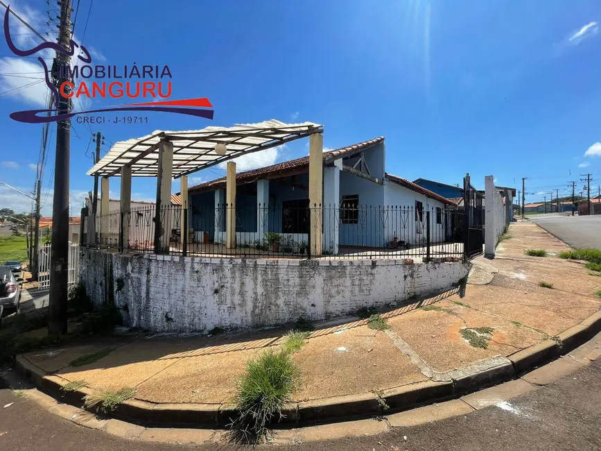 Foto 2 de Casa com 4 quartos à venda, 217m2 em Piraju - SP