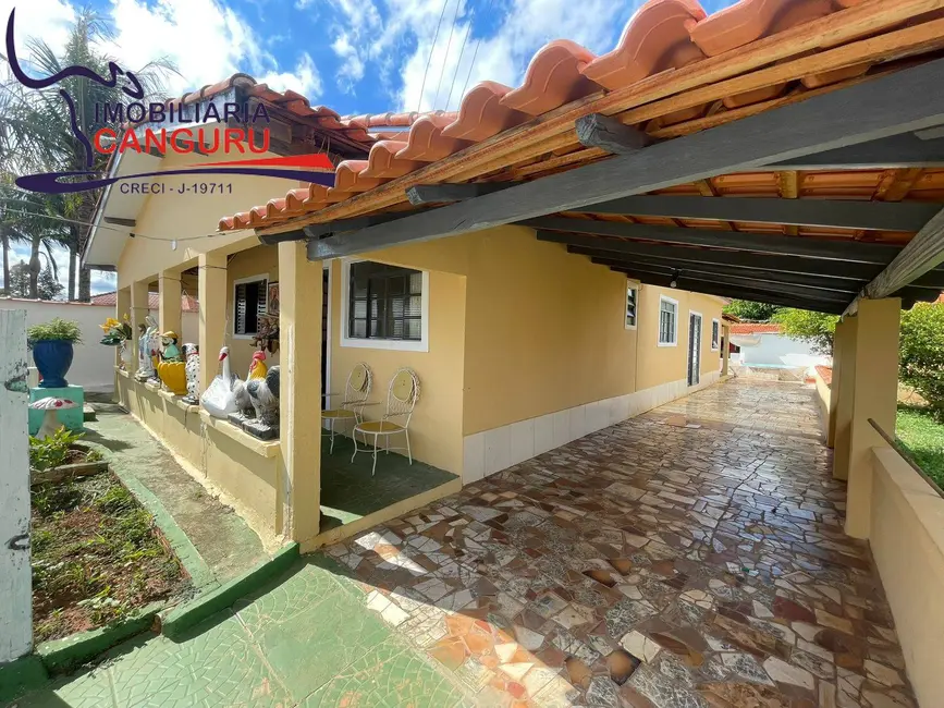 Foto 2 de Casa com 4 quartos à venda, 1000m2 em Piraju - SP
