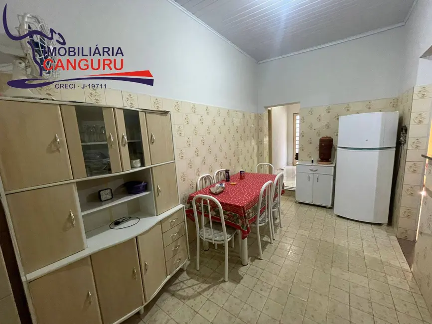 Foto 9 de Casa com 3 quartos à venda, 146m2 em Piraju - SP