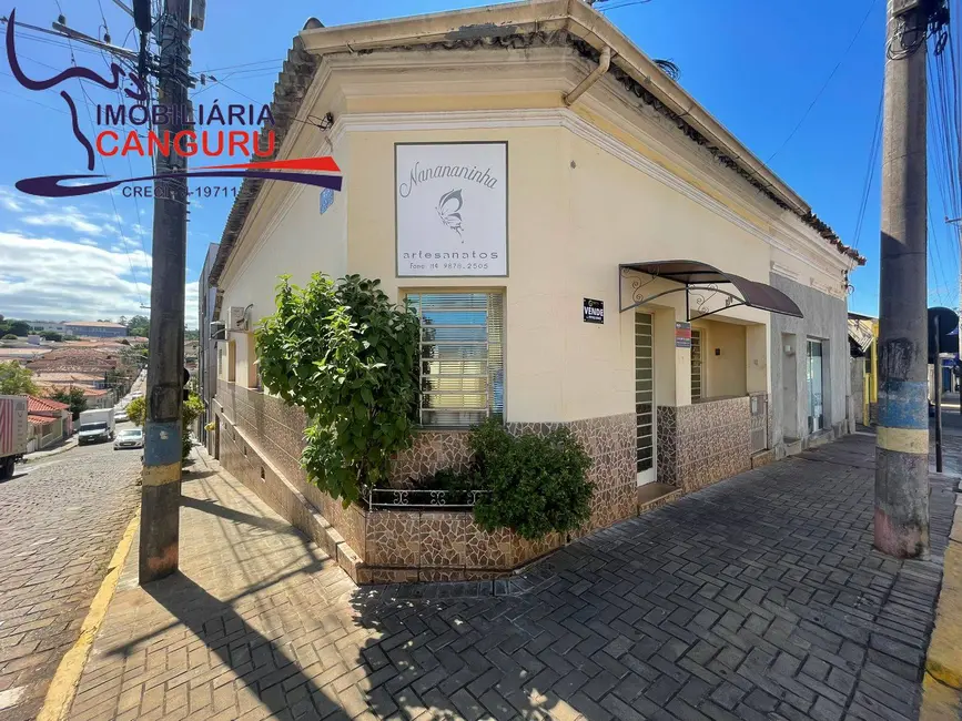 Foto 3 de Casa com 3 quartos à venda, 146m2 em Piraju - SP