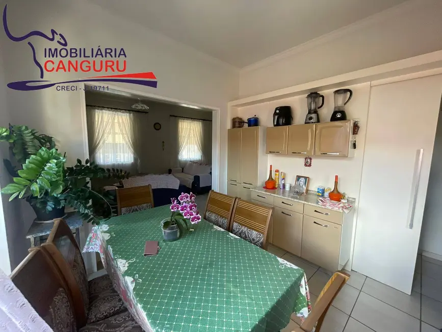 Foto 5 de Casa com 3 quartos à venda, 212m2 em Centro, Piraju - SP