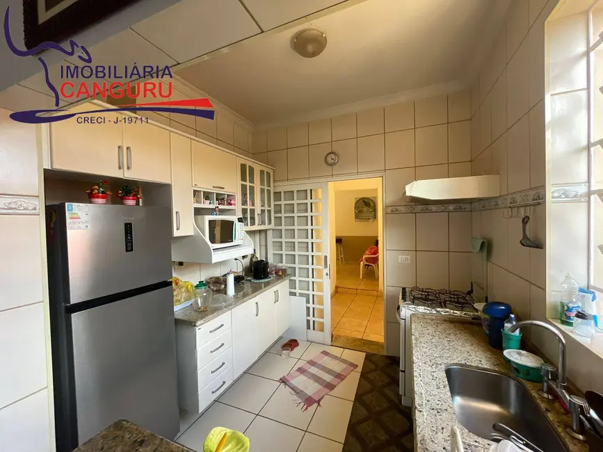 Foto 7 de Casa com 3 quartos à venda, 212m2 em Centro, Piraju - SP