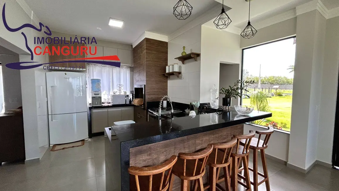 Foto 9 de Casa com 3 quartos à venda, 2000m2 em Piraju - SP