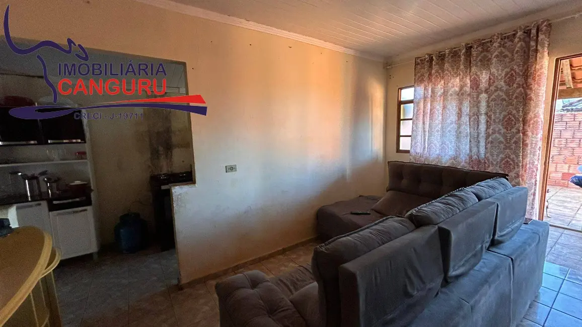 Casa com 2 quartos à venda, 175m2 em Piraju - SP - imagem 5 Foto 5 de Casa com 2 quartos à venda, 175m2 em Piraju - SP