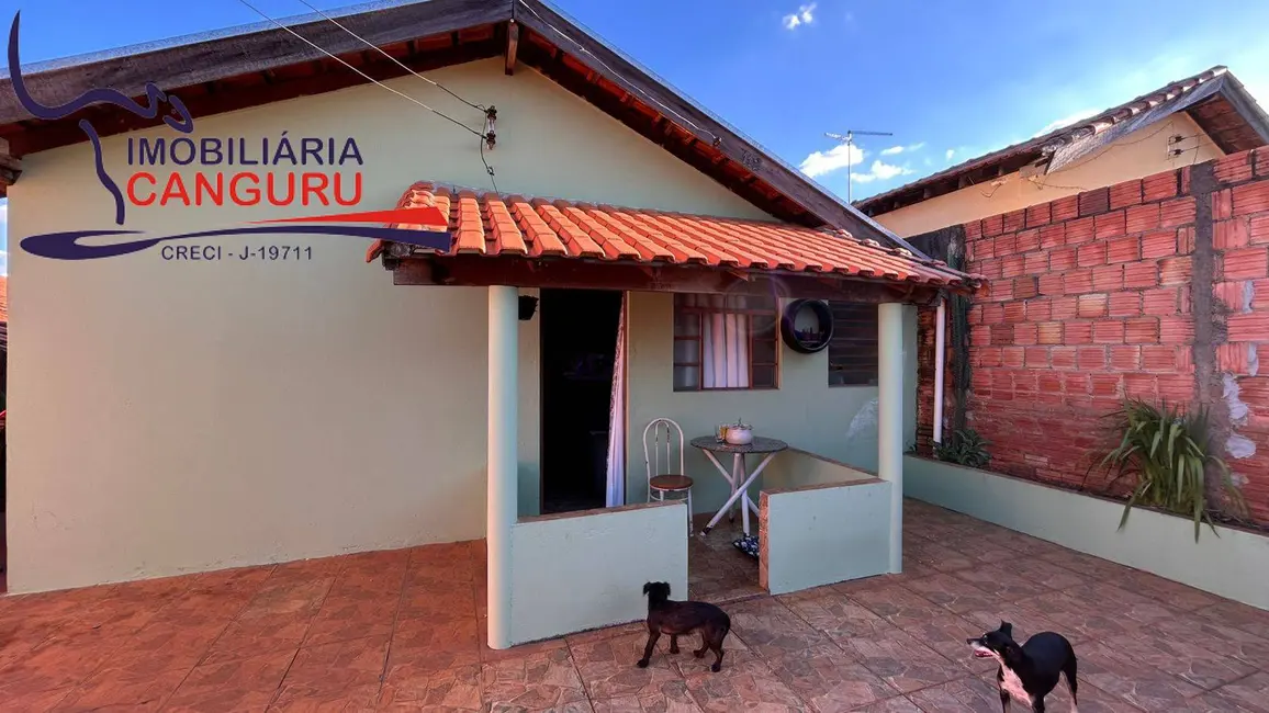 Casa com 2 quartos à venda, 175m2 em Piraju - SP - imagem 2 Foto 2 de Casa com 2 quartos à venda, 175m2 em Piraju - SP