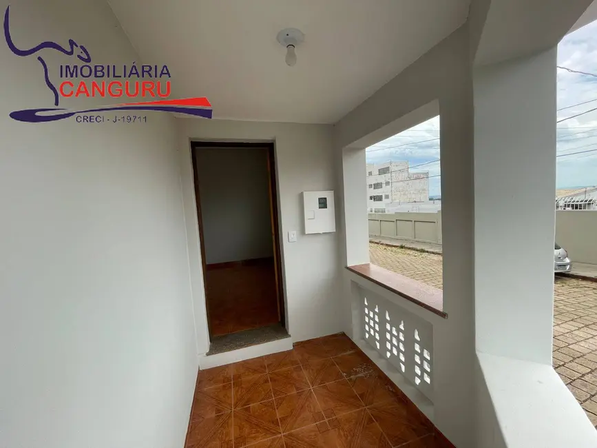 Foto 3 de Casa com 3 quartos à venda, 183m2 em Piraju - SP