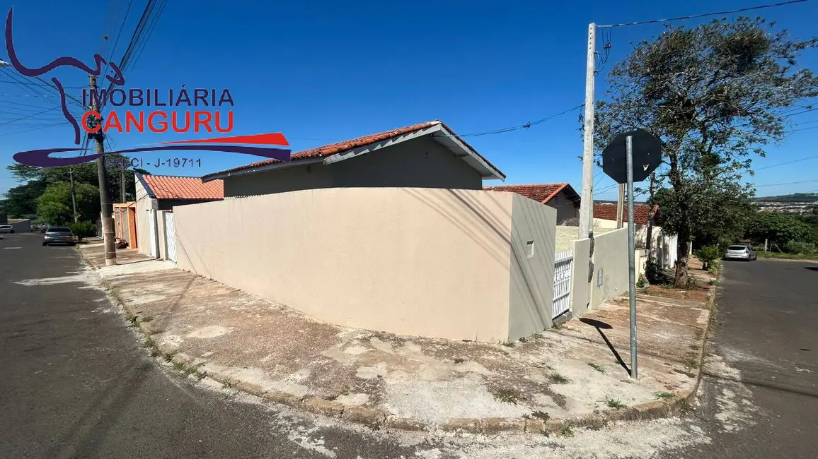 Foto 3 de Casa com 2 quartos para alugar em Piraju - SP