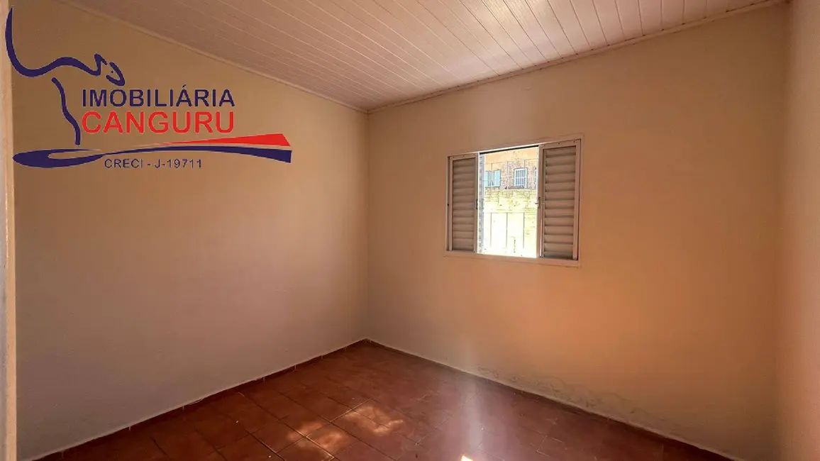 Foto 6 de Casa com 2 quartos para alugar em Piraju - SP