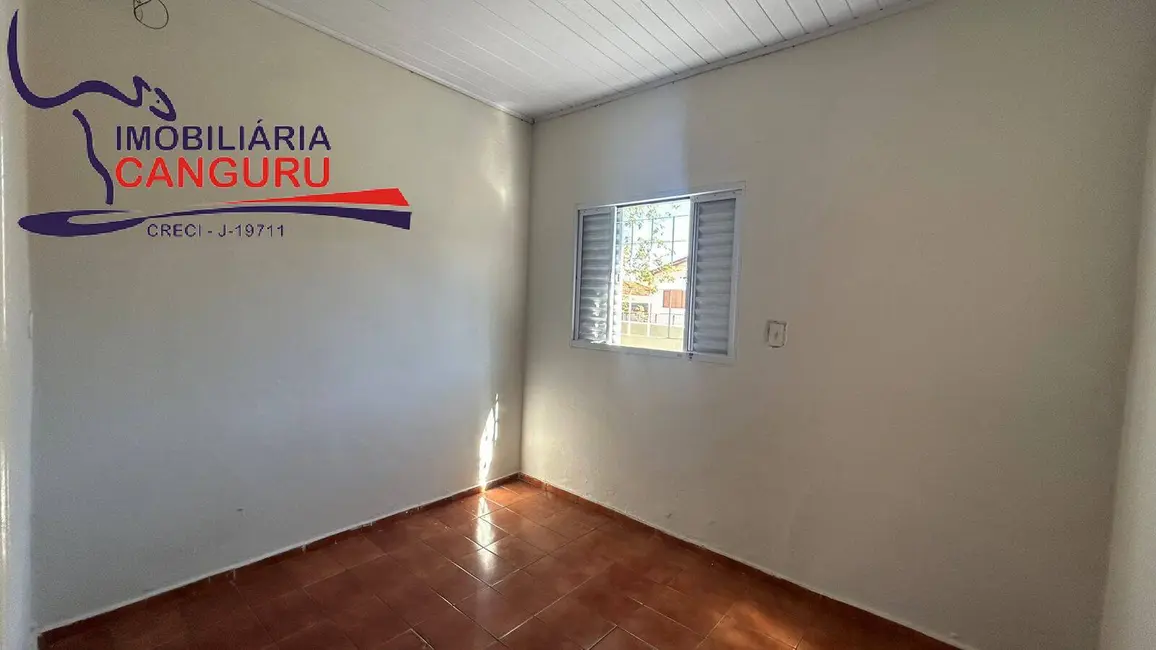 Foto 8 de Casa com 2 quartos para alugar em Piraju - SP