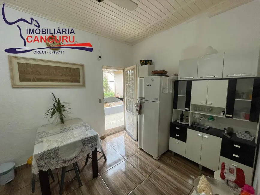 Foto 6 de Casa com 3 quartos à venda, 350m2 em Centro, Sarutaia - SP