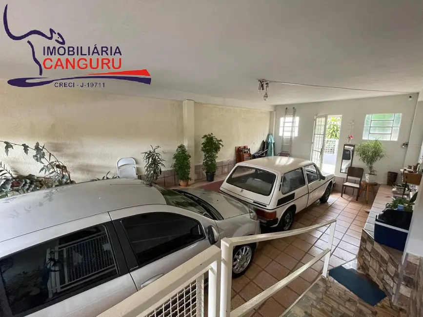 Foto 2 de Casa com 3 quartos à venda, 350m2 em Centro, Sarutaia - SP