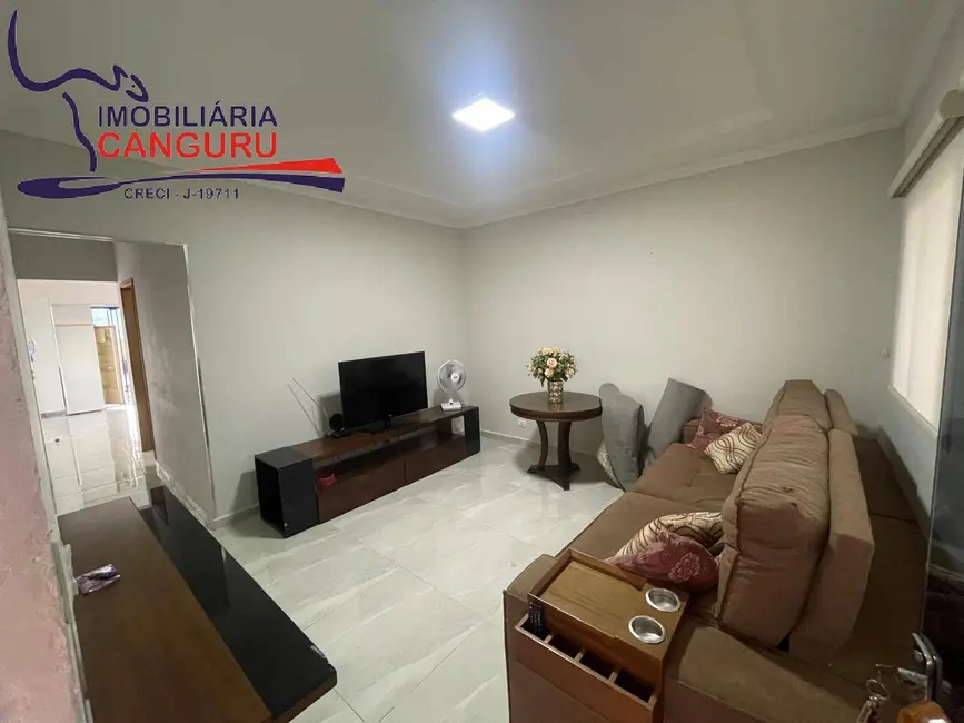 Foto 3 de Casa com 3 quartos à venda, 250m2 em Piraju - SP
