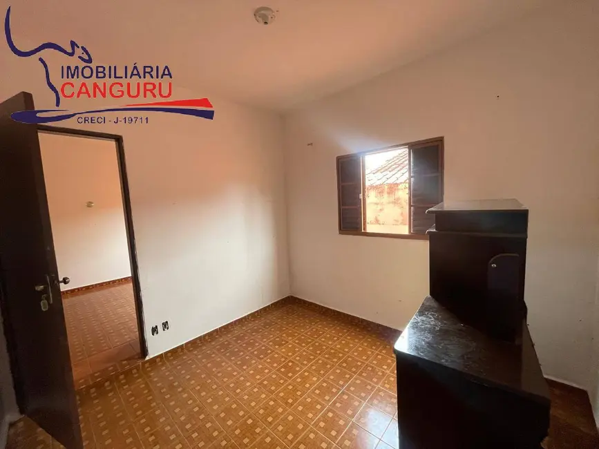 Foto 8 de Casa com 3 quartos à venda, 220m2 em Piraju - SP