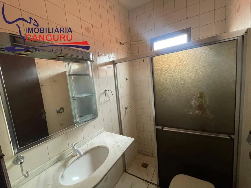 Foto 7 de Casa com 3 quartos à venda, 220m2 em Piraju - SP