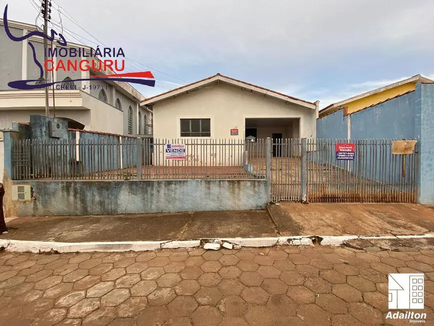 Foto 1 de Casa com 3 quartos à venda, 280m2 em Centro, Sarutaia - SP