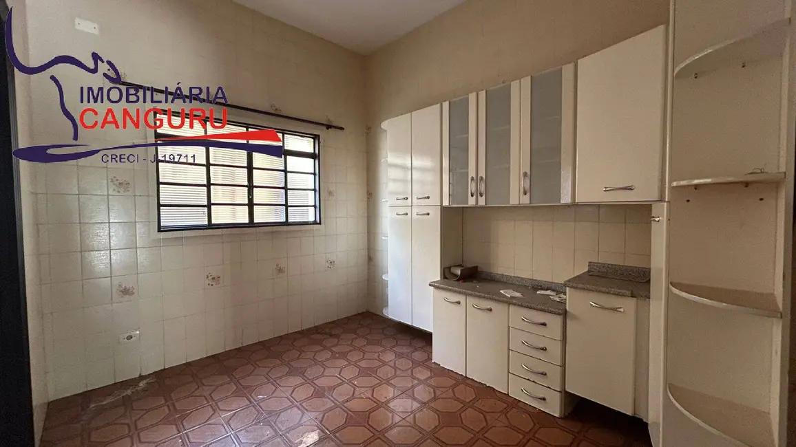 Foto 4 de Casa com 5 quartos à venda, 142m2 em Centro, Piraju - SP