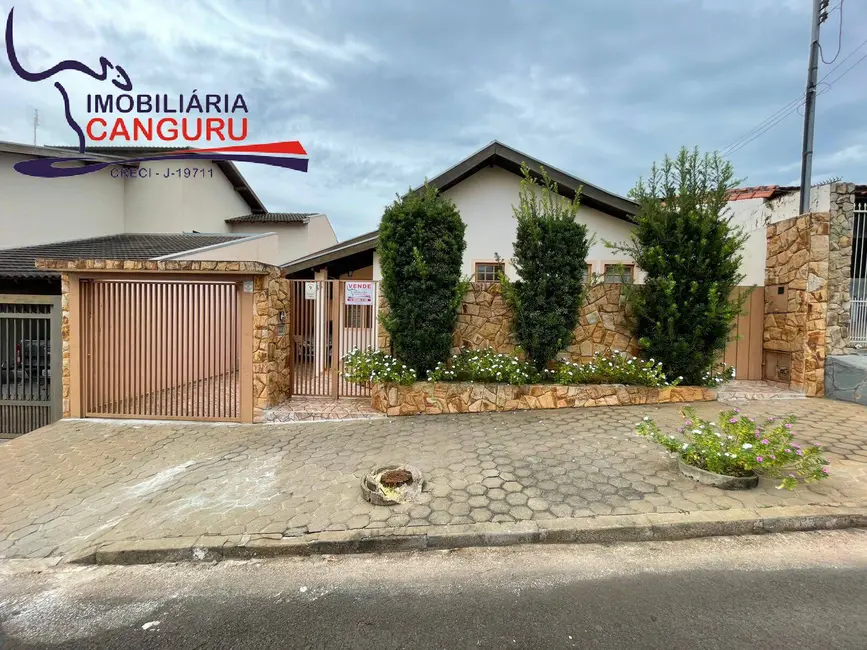 Foto 1 de Casa com 4 quartos à venda, 421m2 em Piraju - SP