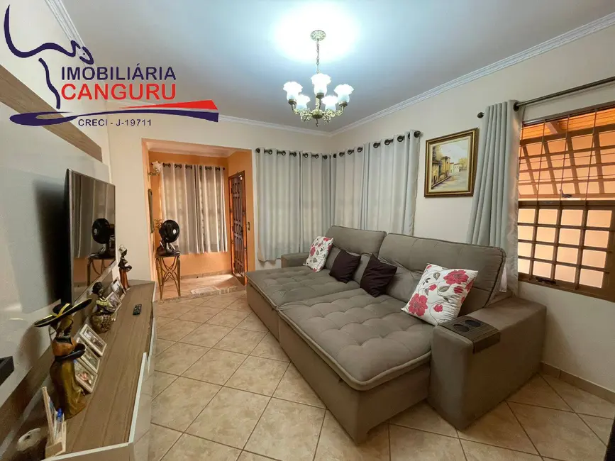 Foto 6 de Casa com 4 quartos à venda, 421m2 em Piraju - SP