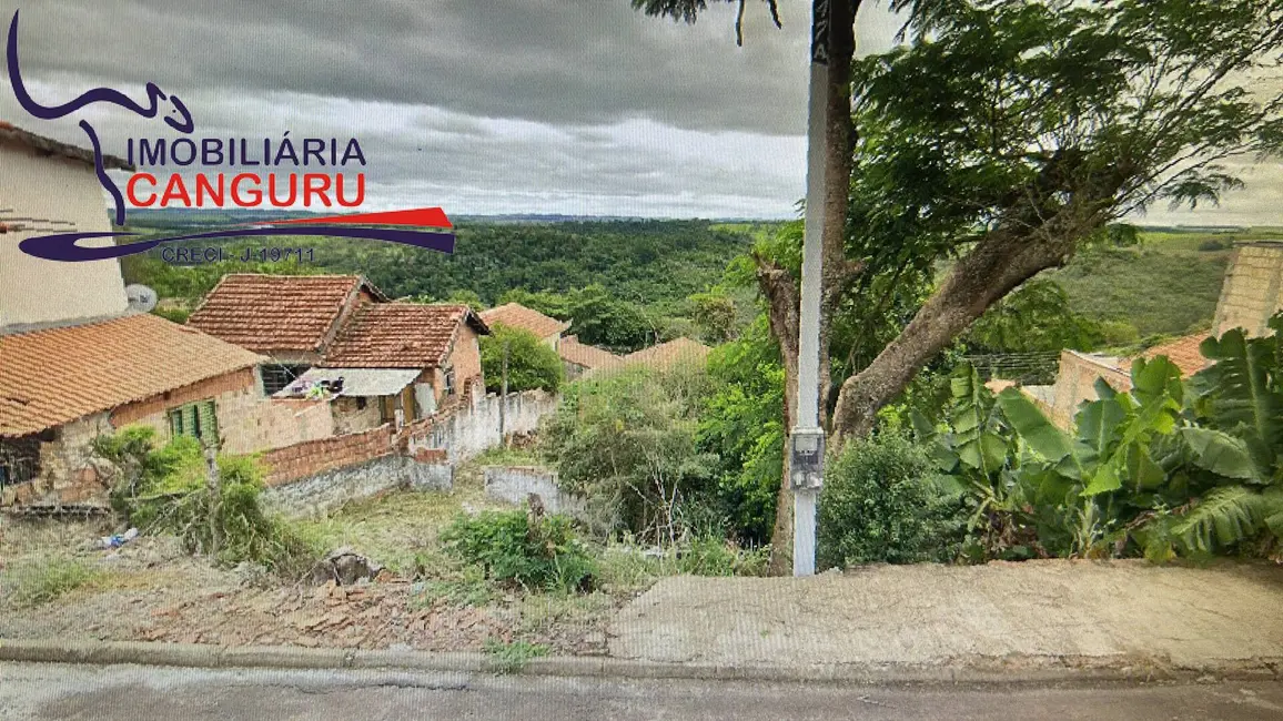 Foto 2 de Terreno / Lote à venda, 150m2 em Piraju - SP