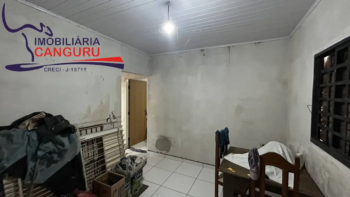 Foto 3 de Casa com 2 quartos à venda, 250m2 em Piraju - SP